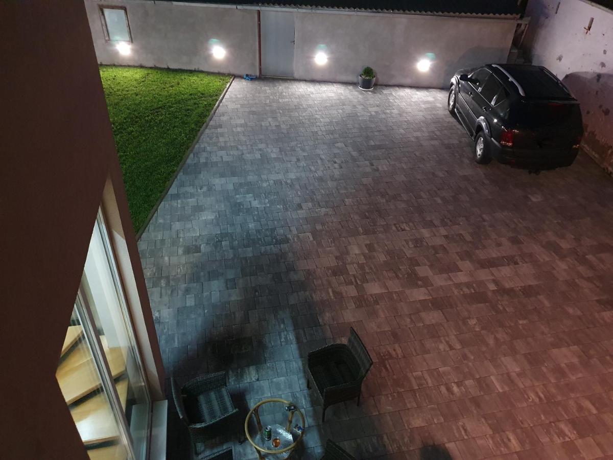 Apartman Bozur **** Satnica Dakovacka Exterior foto