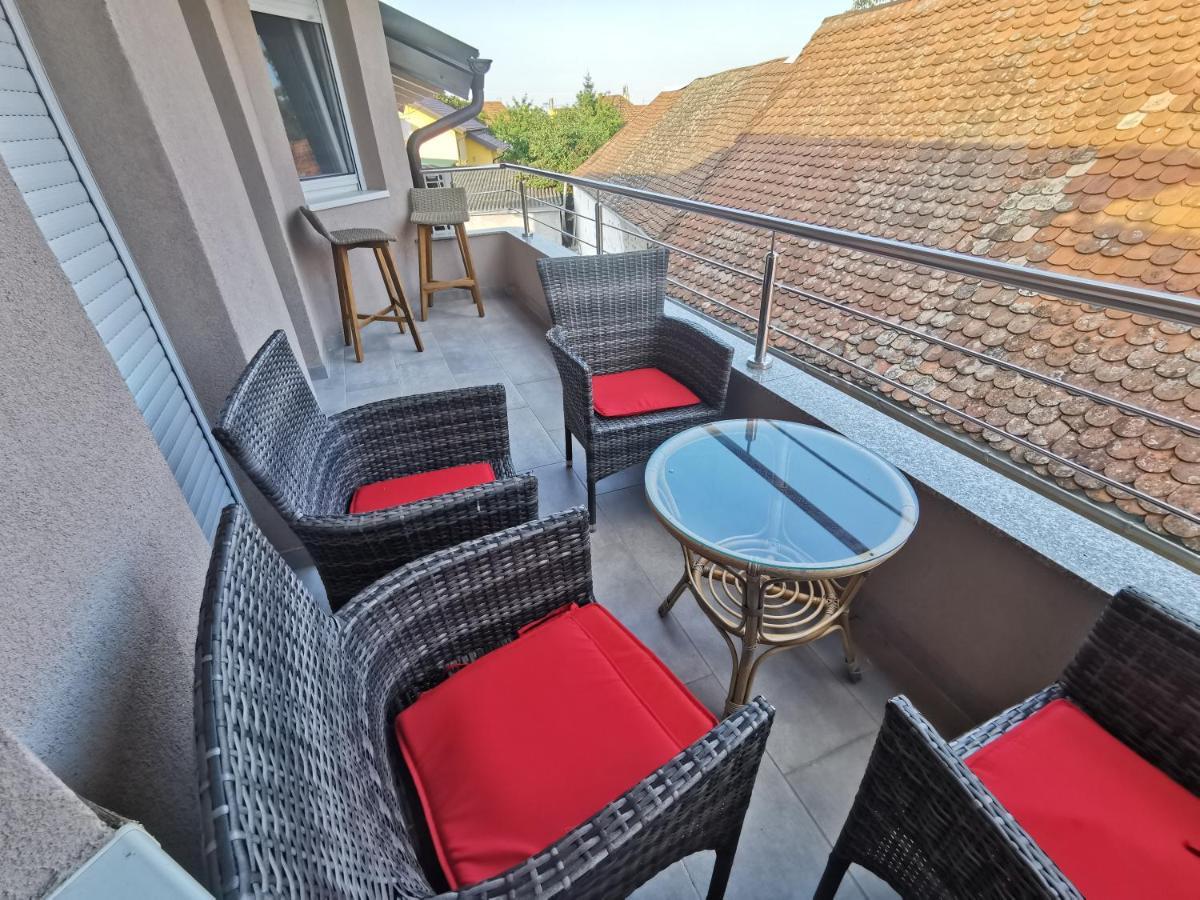 Apartman Bozur **** Satnica Dakovacka Exterior foto
