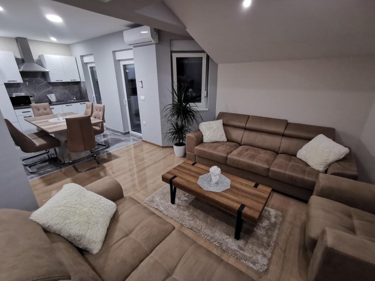 Apartman Bozur **** Satnica Dakovacka Exterior foto