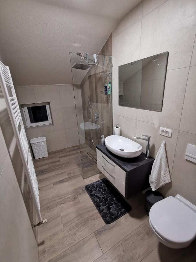 Apartman Bozur **** Satnica Dakovacka Exterior foto