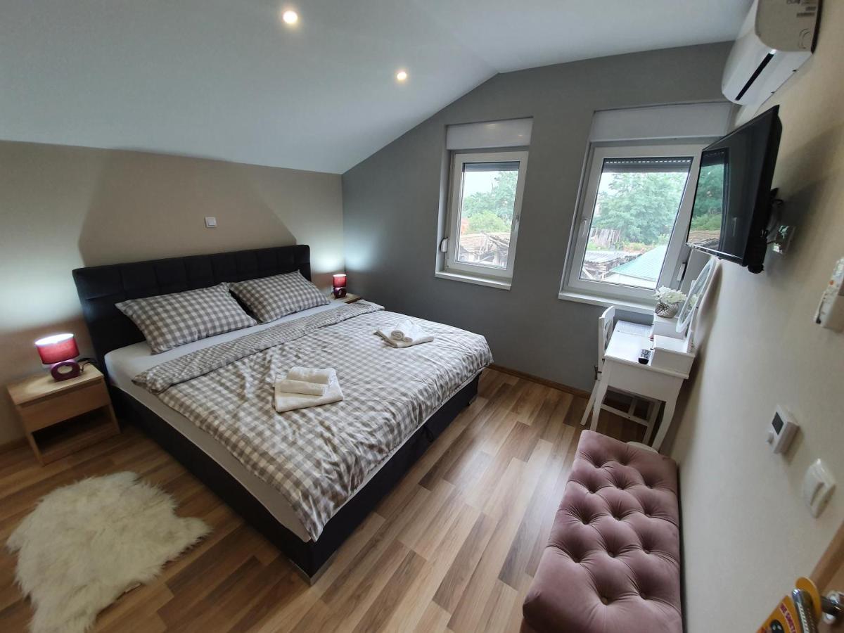 Apartman Bozur **** Satnica Dakovacka Exterior foto