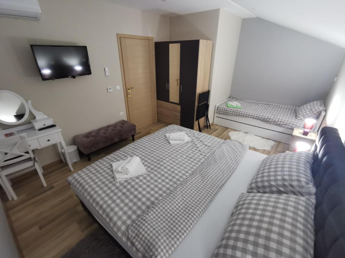 Apartman Bozur **** Satnica Dakovacka Exterior foto